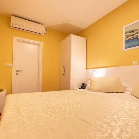 Riva Bed & Breakfast Makarska