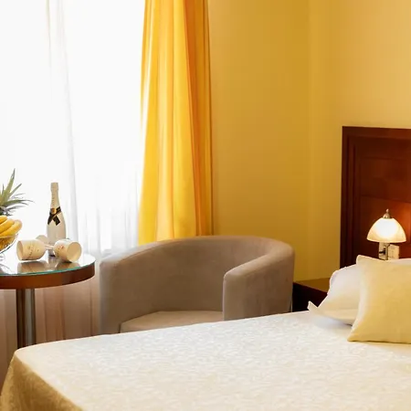 Riva 4*