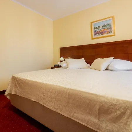 Riva 4* Makarska