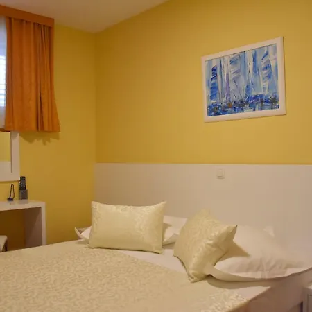 Bed & Breakfast Riva Makarska
