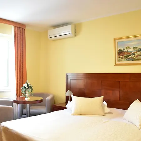 Bed & Breakfast Riva Makarska