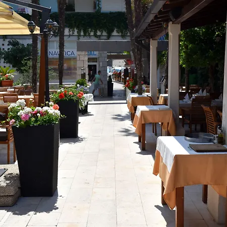 Bed & Breakfast Riva 4*