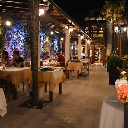 ベッド・アンド・ブレックファスト Riva 4*