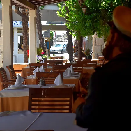 ベッド・アンド・ブレックファスト Riva マカルスカ