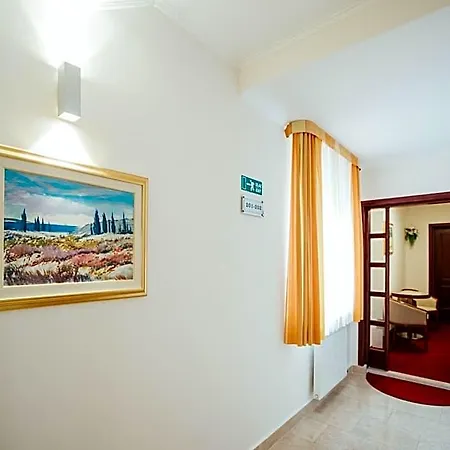 فندق مبيت وإفطار Riva 4*