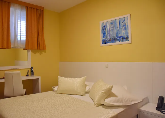 فندق مبيت وإفطار Riva 4*