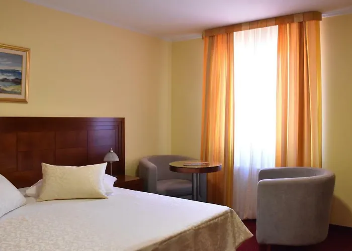 Frühstückspension Riva Makarska