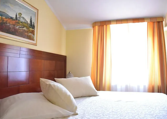 Riva 4* ماكارسكا