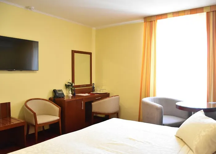 Riva 4* ماكارسكا
