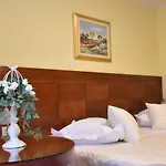 Riva فندق مبيت وإفطار 4*