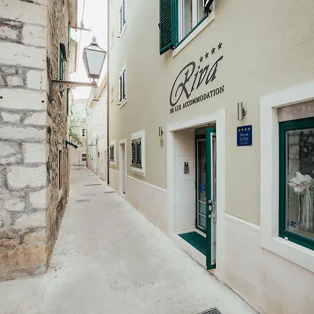 לינה וארוחת בוקר Riva